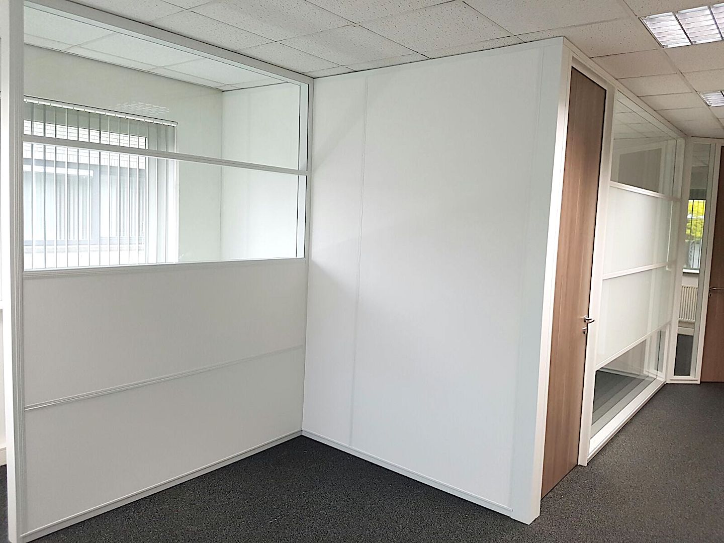 Dicht met glazen elementen